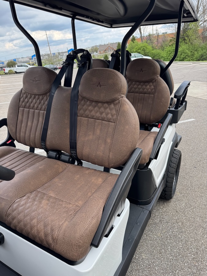 2026 Atlas 6 Passenger - White - Image 14