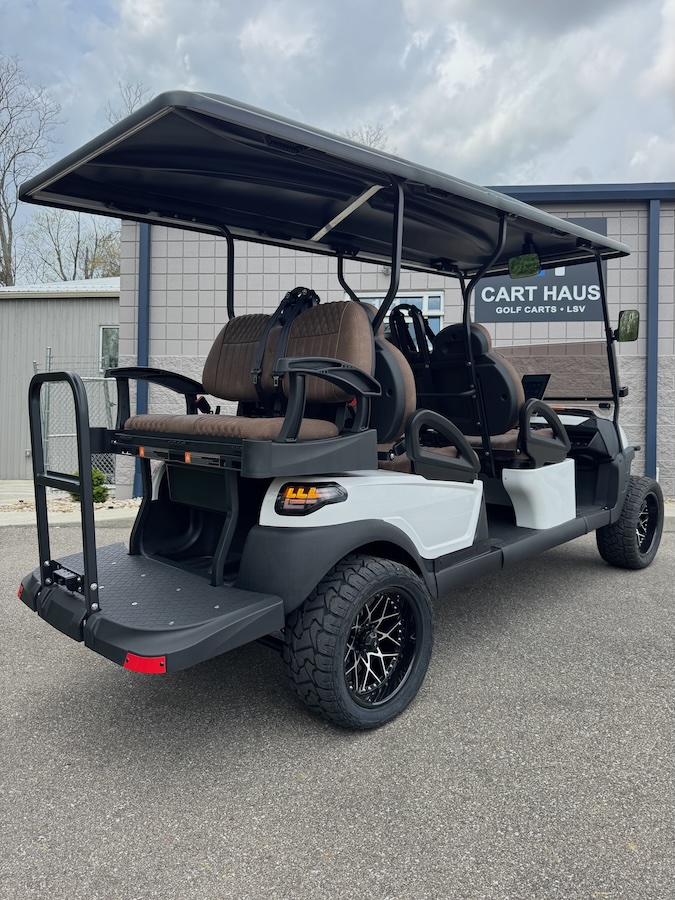 2026 Atlas 6 Passenger - White - Image 8